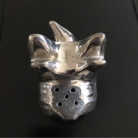 Vintage Metal Scottie Dog S & P Shakers, each 2 3/4” H x 1 1/2” W x 3” D - Picture 3 of 15